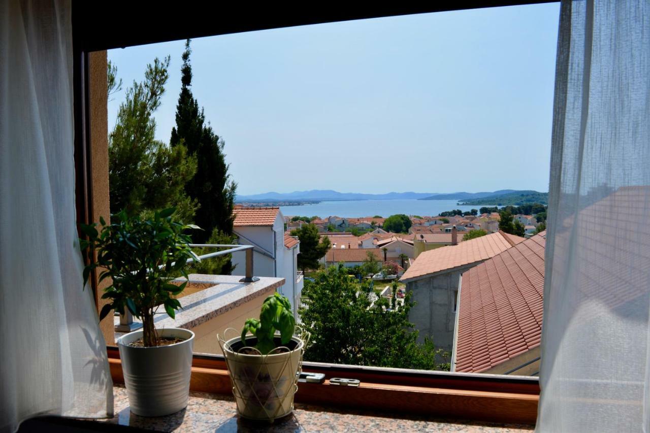 Iva Apartmani Vodice Eksteriør billede